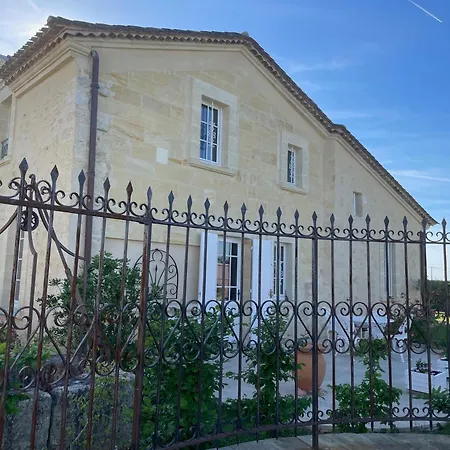 Le Mayne Puisseguin Exterior photo